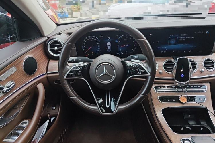 Used Mercedes-Benz E-Class 2021 Facelift E 300 L Stylish Edition Steering Wheel