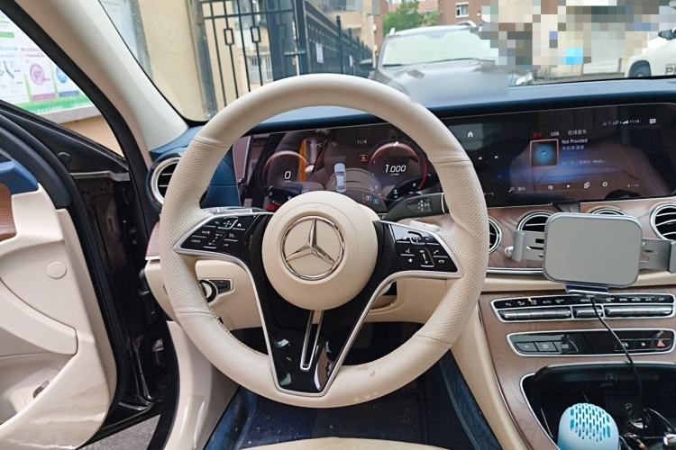 Used Mercedes-Benz E-Class 2021 Restyled E 300 L Luxury Edition Steering Wheel