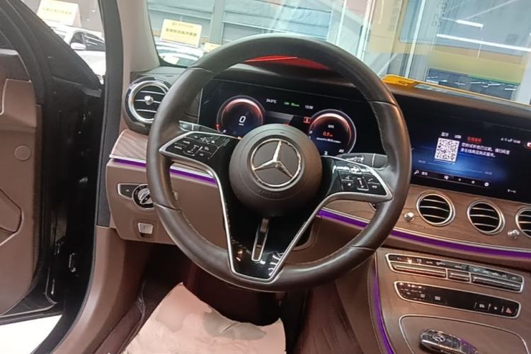 Used Mercedes-Benz E-Class 2021 Restyled E 300 L Luxury Edition Steering Wheel