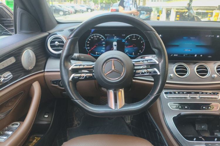 Used Mercedes-Benz E-Class 2021 Restyled E 300 L Sport Luxury Edition Steering Wheel