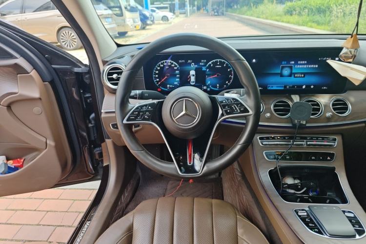 Used Mercedes-Benz E-Class 2021 E 300 L Premium Edition Steering Wheel