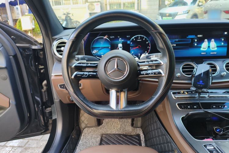 Used Mercedes-Benz E-Class 2021 Facelift E 300 L Stylish Edition Steering Wheel