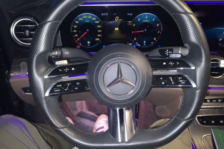 Used Mercedes-Benz E-Class 2021 E 300 L Stylish Model Steering Wheel