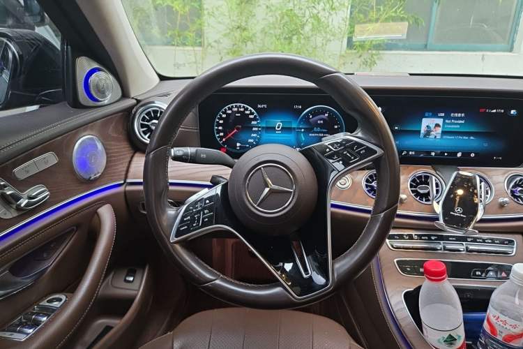 Used Mercedes-Benz E-Class 2021 Restyled E 300 L Luxury Edition Steering Wheel