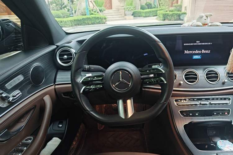 Used Mercedes-Benz E-Class 2021 E 300 L Sporty and Stylish Model Steering Wheel
