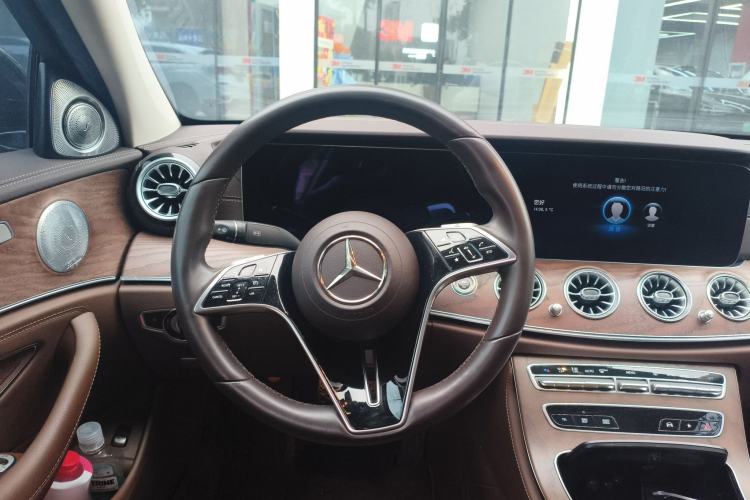 Used Mercedes-Benz E-Class 2021 Facelift E 300 L Stylish Edition Steering Wheel