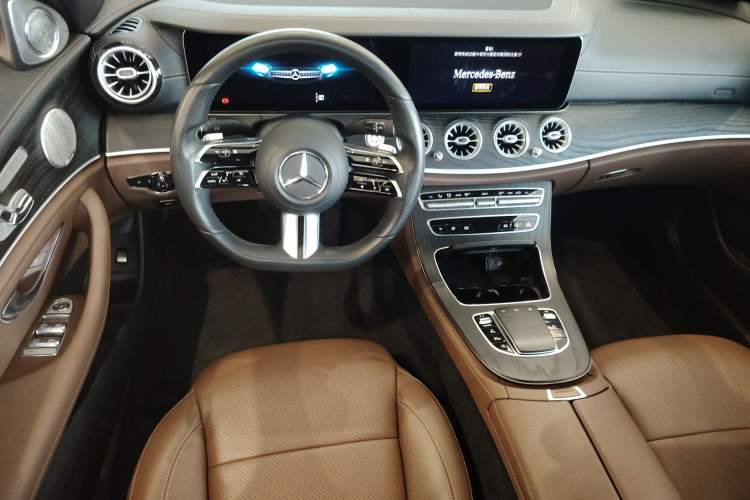 Used Mercedes-Benz E-Class 2021 Restyled E 300 L Sporty and Stylish Edition Steering Wheel