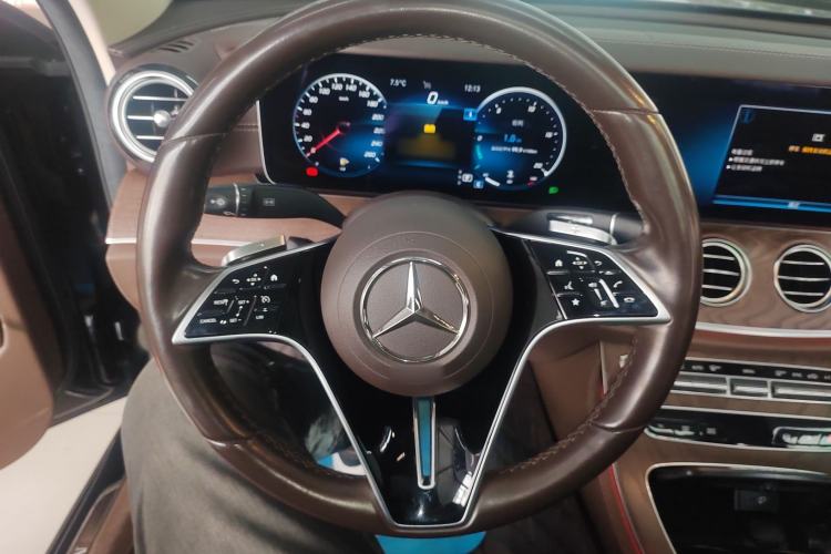 Used Mercedes-Benz E-Class 2021 Facelift E 300 L Stylish Edition Steering Wheel