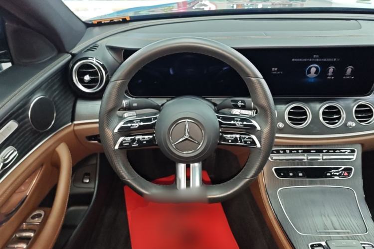 Used Mercedes-Benz E-Class 2021 Restyled E 300 L Sporty and Stylish Edition Steering Wheel