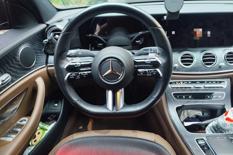 Used Mercedes-Benz E-Class 2021 Updated E 260 Fashion Sport Edition Steering Wheel