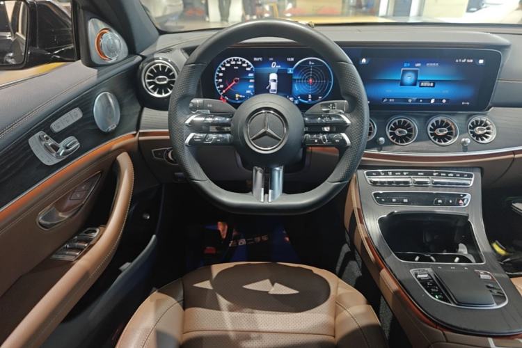 Used Mercedes-Benz E-Class 2021 E 300 L Sport Luxury Edition Steering Wheel