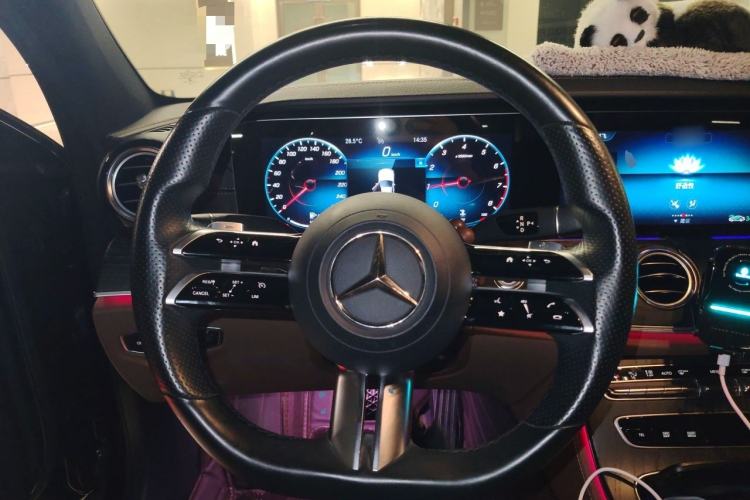 Used Mercedes-Benz E-Class 2021 Restyled E 300 L Luxury Edition Steering Wheel