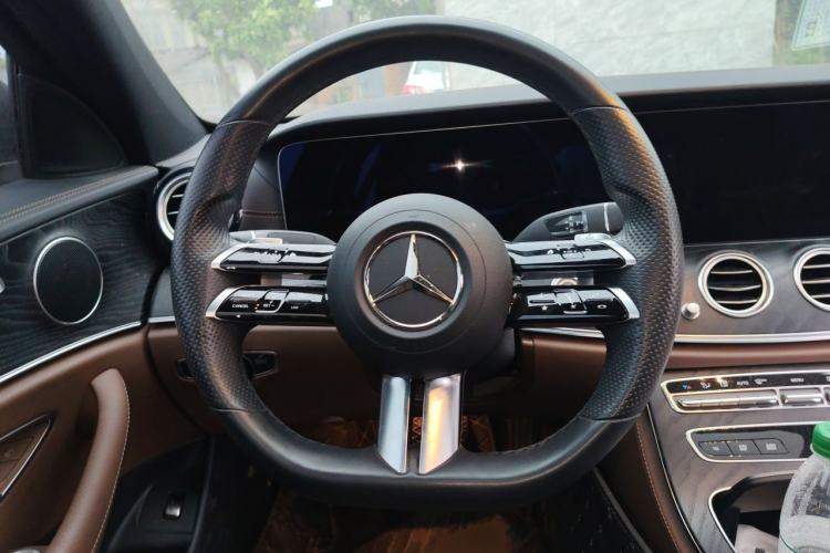Used Mercedes-Benz E-Class 2021 E 260 Stylish Sports Edition Steering Wheel