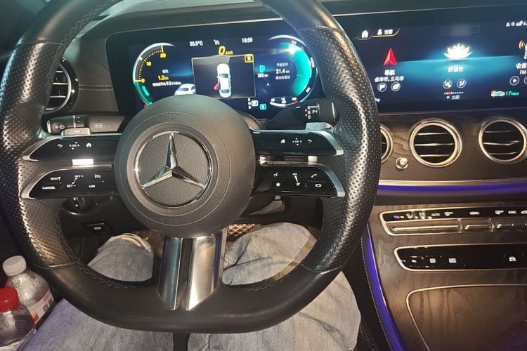 Used Mercedes-Benz E-Class 2021 E 260 Stylish Sports Edition Steering Wheel