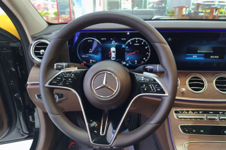 Used Mercedes-Benz E-Class 2021 E 300 L Luxury Model Steering Wheel