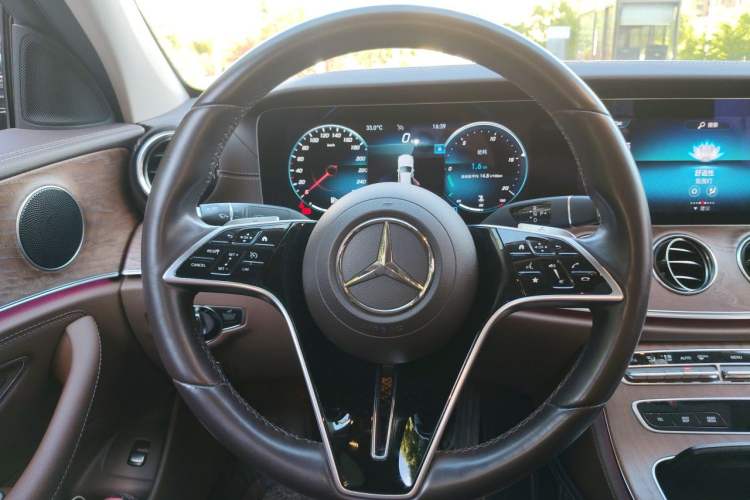 Used Mercedes-Benz E-Class 2021 Facelift E 260 L Steering Wheel
