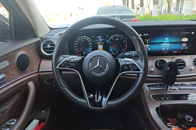 Used Mercedes-Benz E-Class 2021 Facelift E 260 L Steering Wheel
