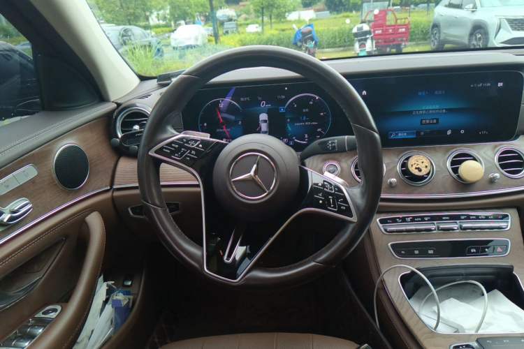 Used Mercedes-Benz E-Class 2021 Facelift E 300 L Stylish Edition Steering Wheel