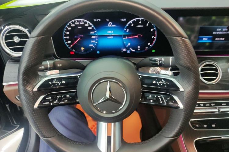 Used Mercedes-Benz E-Class 2021 Restyled E 300 L Sporty and Stylish Edition Steering Wheel