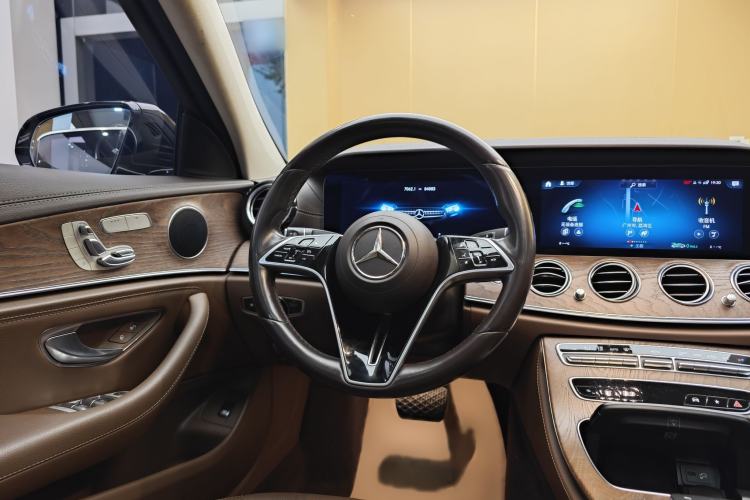 Used Mercedes-Benz E-Class 2021 Facelift E 300 L Stylish Edition Steering Wheel