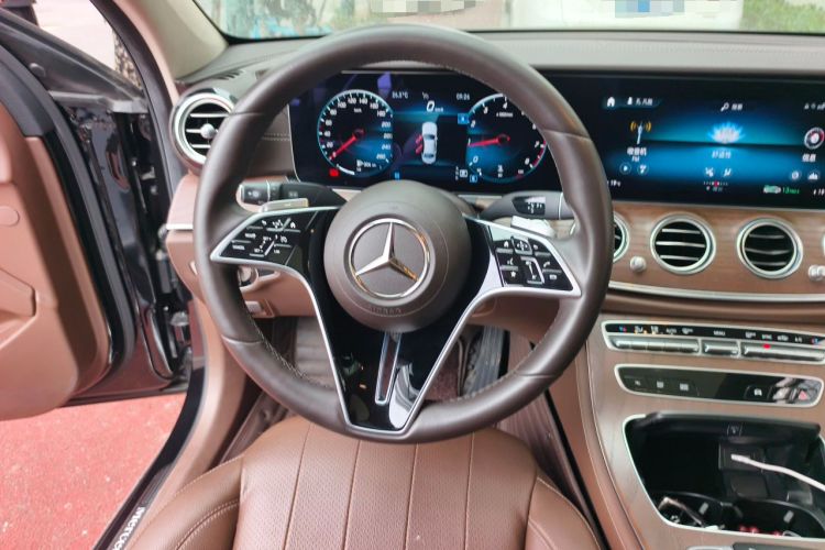 Used Mercedes-Benz E-Class 2021 Facelift E 300 L Stylish Edition Steering Wheel