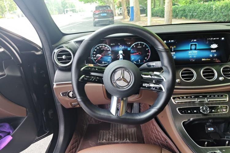 Used Mercedes-Benz E-Class 2021 Restyled E 300 L Sporty and Stylish Edition Steering Wheel