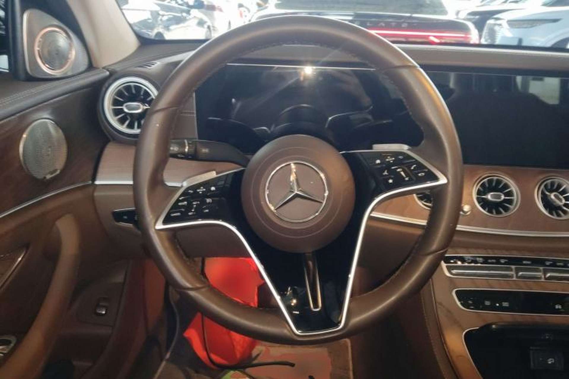 Used Mercedes-Benz E-Class 2021 Restyled E 300 L Luxury Edition Steering Wheel