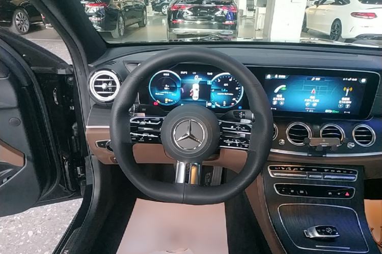 Used Mercedes-Benz E-Class 2021 Restyled E 300 L Sport Luxury Edition Steering Wheel