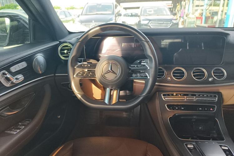 Used Mercedes-Benz E-Class 2021 E 300 L Sport Luxury Edition Steering Wheel