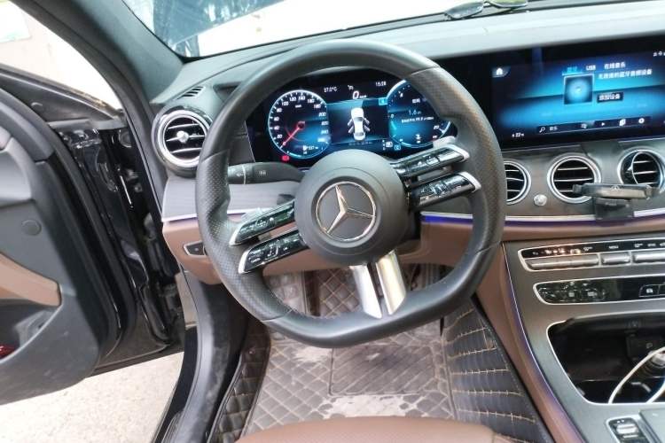 Used Mercedes-Benz E-Class 2021 E 300 L Sporty and Stylish Model Steering Wheel