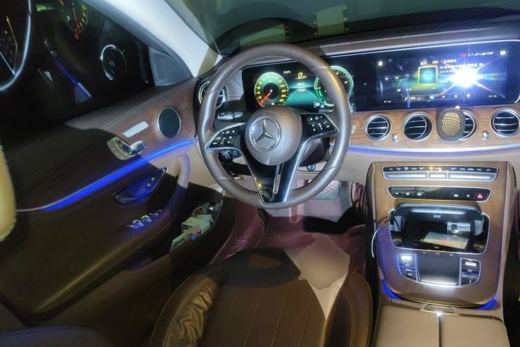 Used Mercedes-Benz E-Class 2021 Facelift E 300 L Stylish Edition Steering Wheel