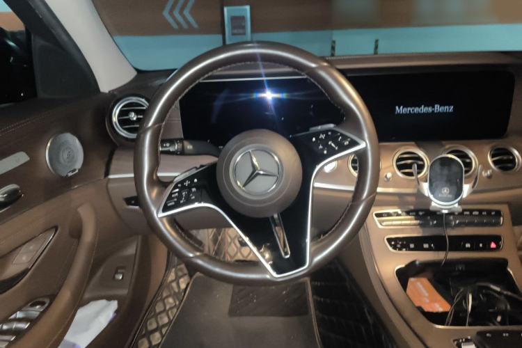 Used Mercedes-Benz E-Class 2021 E 300 L Luxury Model Steering Wheel