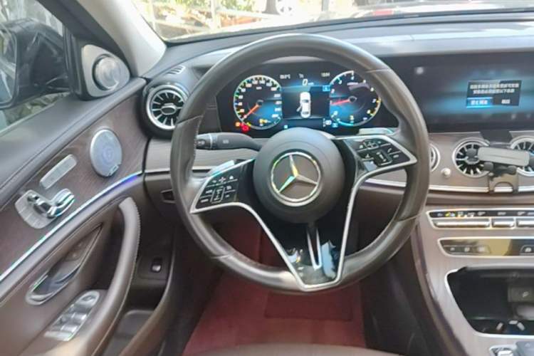 Used Mercedes-Benz E-Class 2021 E 300 L Stylish Model Steering Wheel