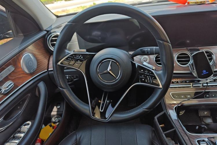 Used Mercedes-Benz E-Class 2021 E 300 L Luxury Model Steering Wheel