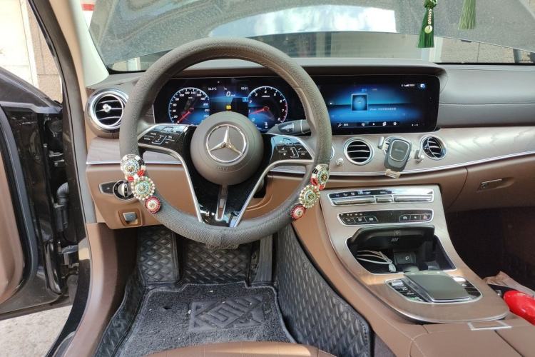 Used Mercedes-Benz E-Class 2021 E 300 L Stylish Model Steering Wheel