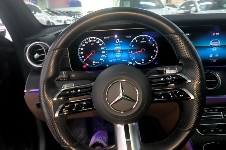 Used Mercedes-Benz E-Class 2021 Restyled E 300 L Sporty and Stylish Edition Steering Wheel