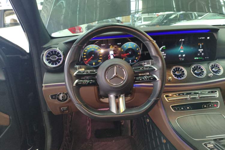 Used Mercedes-Benz E-Class 2021 E 300 L Sporty and Stylish Model Steering Wheel