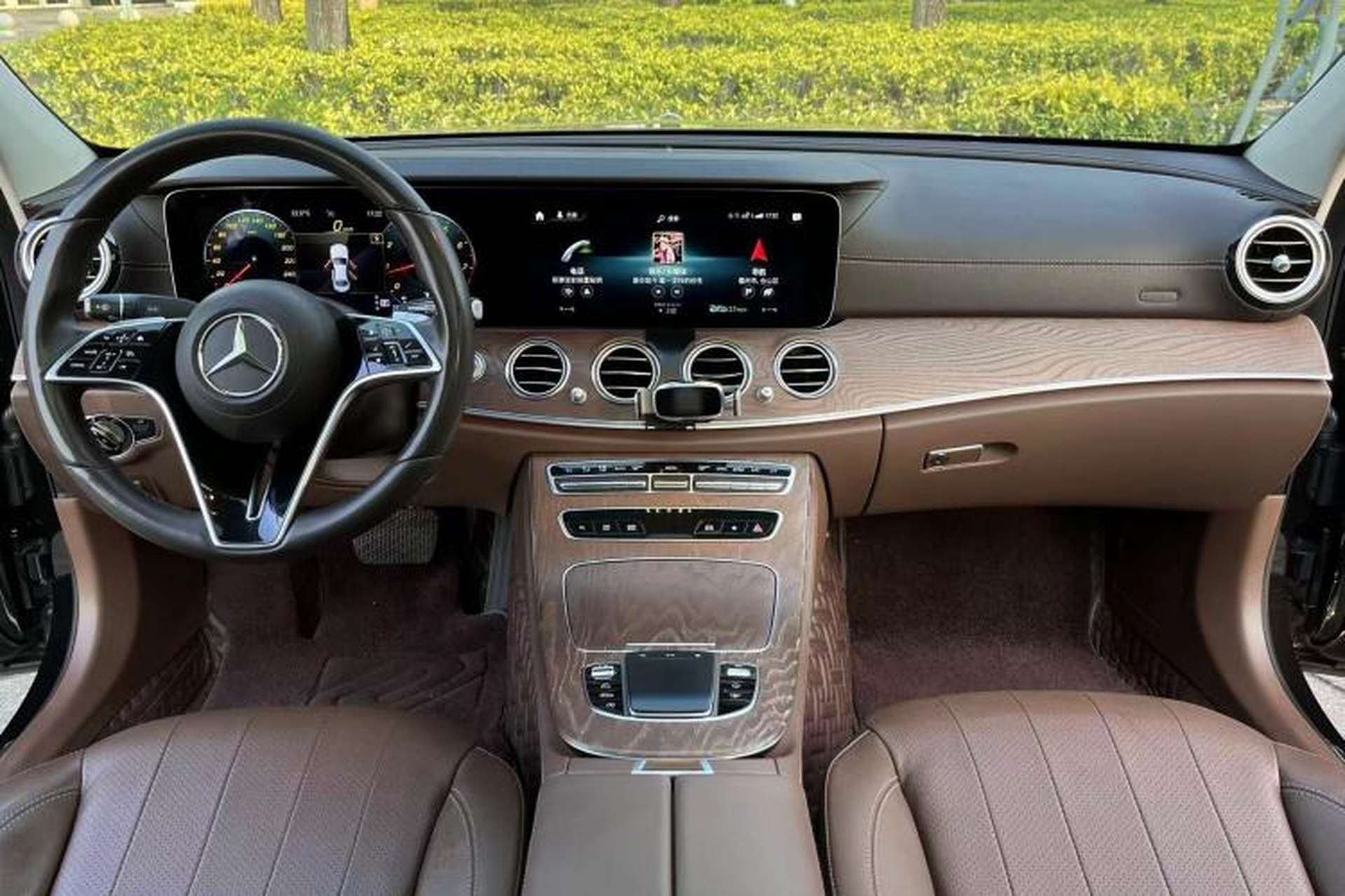 Used Mercedes-Benz E-Class 2021 Restyled E 300 L Luxury Edition Steering Wheel