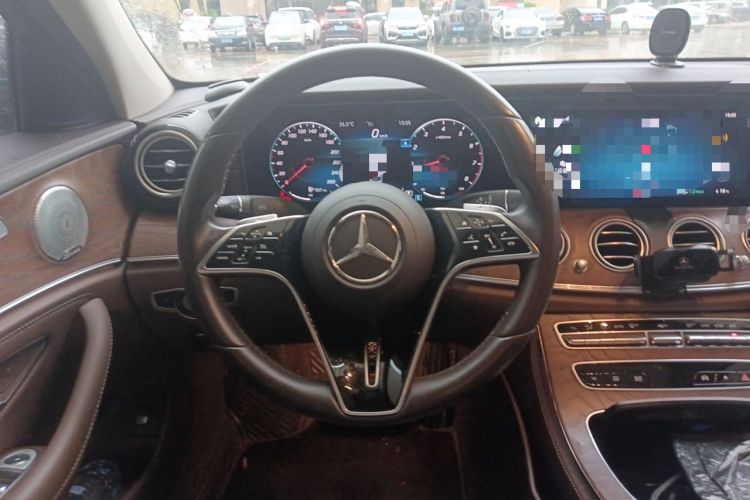 Used Mercedes-Benz E-Class 2021 Restyled E 300 L Luxury Edition Steering Wheel