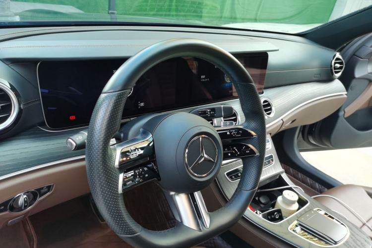 Used Mercedes-Benz E-Class 2021 Restyled E 300 L Sporty and Stylish Edition Steering Wheel
