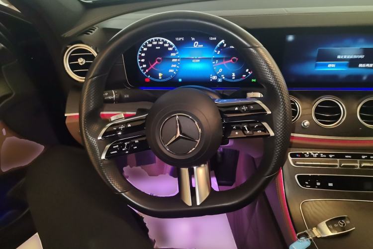 Used Mercedes-Benz E-Class 2021 Restyled E 260 Luxury Sports Edition Steering Wheel