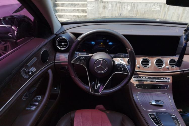 Used Mercedes-Benz E-Class 2021 Facelift E 300 L Stylish Edition Steering Wheel