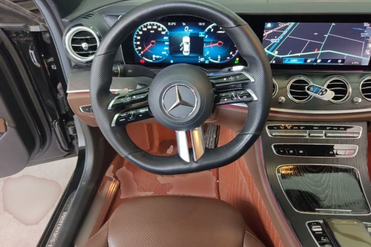 Used Mercedes-Benz E-Class 2021 Restyled E 300 L Sporty and Stylish Edition Steering Wheel