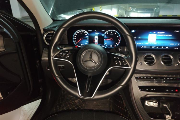 Used Mercedes-Benz E-Class 2021 E 300 L Premium Edition Steering Wheel