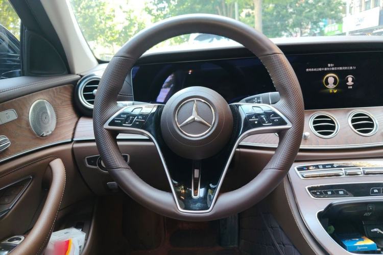 Used Mercedes-Benz E-Class 2021 Restyled E 300 L Luxury Edition Steering Wheel