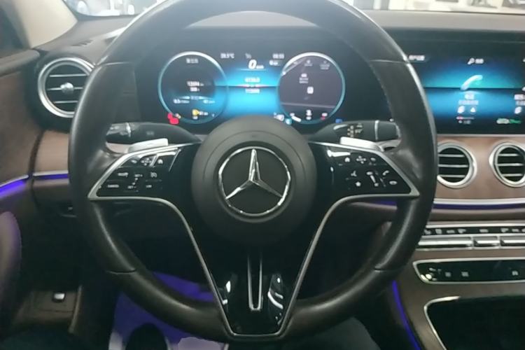 Used Mercedes-Benz E-Class 2021 Restyled E 300 L Luxury Edition Steering Wheel