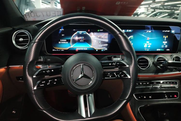 Used Mercedes-Benz E-Class 2021 Updated E 260 Fashion Sport Edition Steering Wheel