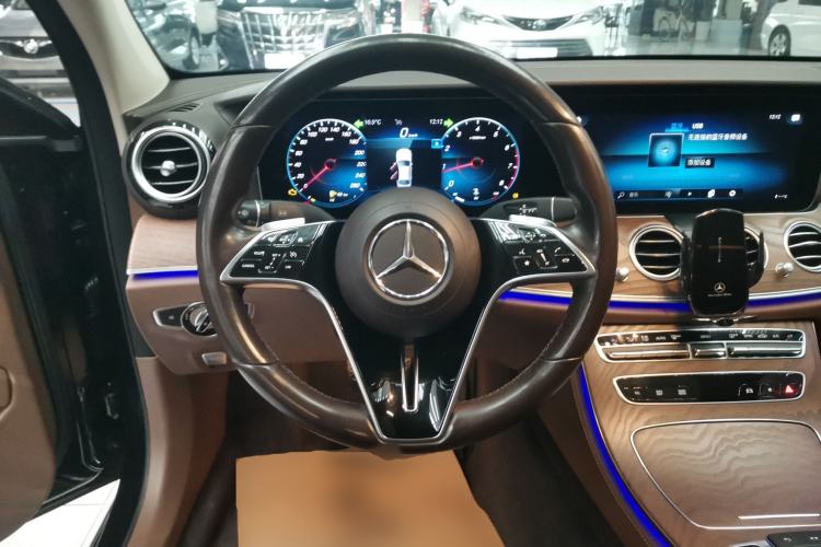 Used Mercedes-Benz E-Class 2021 Facelift E 300 L Stylish Edition Steering Wheel