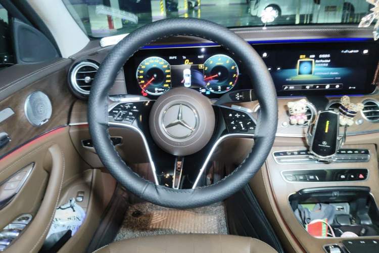 Used Mercedes-Benz E-Class 2021 E 300 L Luxury Model Steering Wheel