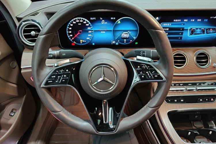 Used Mercedes-Benz E-Class 2021 Restyled E 300 L Luxury Edition Steering Wheel